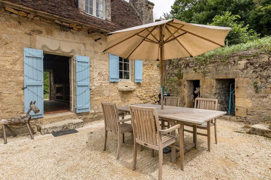 Le Haut Repaire Coubjours Habitación foto